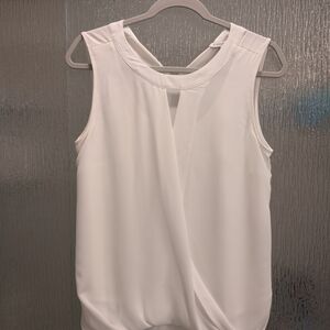 41 Hawthorn White Sleeveless Blouse